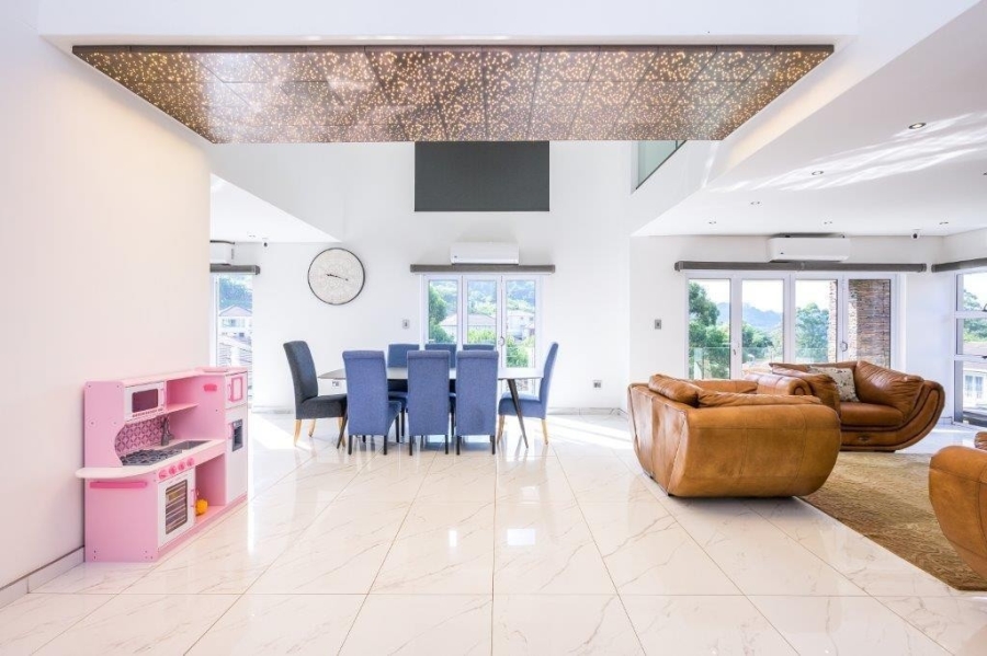 5 Bedroom Property for Sale in Paradise Valley KwaZulu-Natal