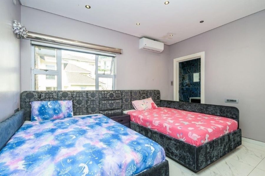 5 Bedroom Property for Sale in Paradise Valley KwaZulu-Natal