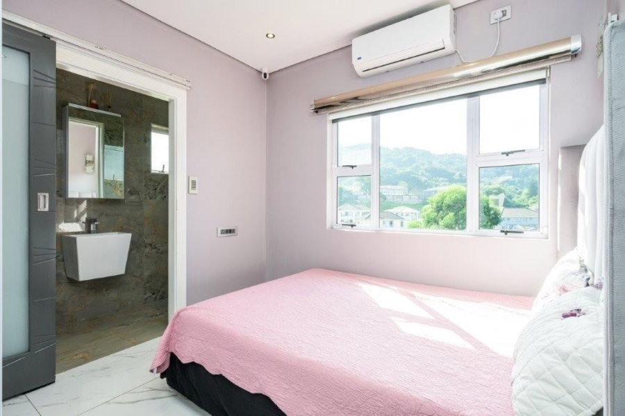 5 Bedroom Property for Sale in Paradise Valley KwaZulu-Natal