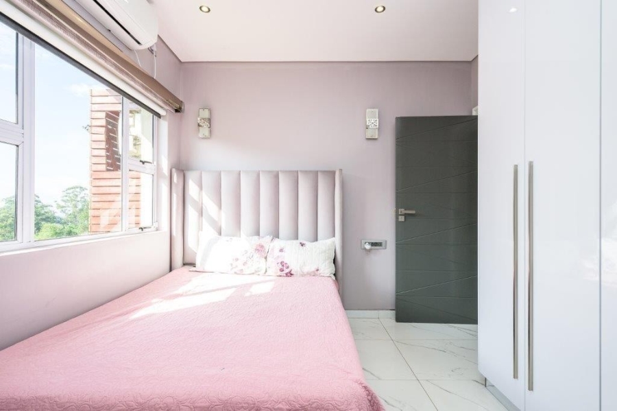 5 Bedroom Property for Sale in Paradise Valley KwaZulu-Natal