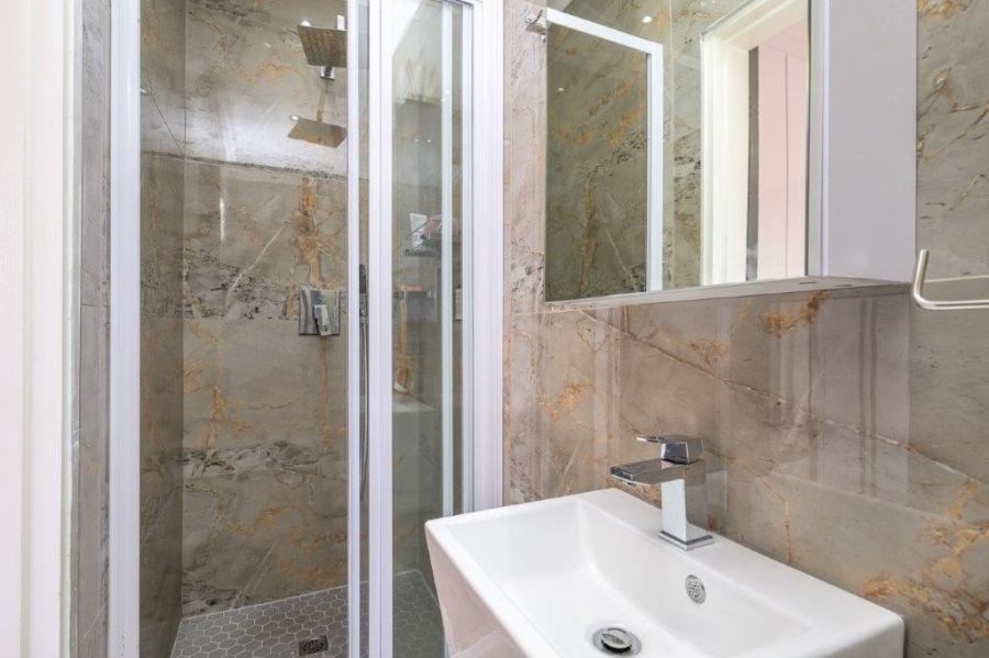 5 Bedroom Property for Sale in Paradise Valley KwaZulu-Natal