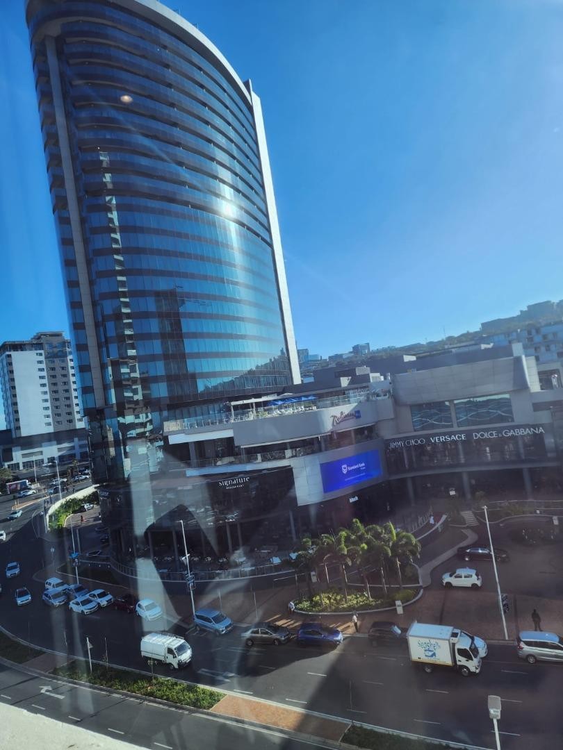 1 Bedroom Property for Sale in Umhlanga KwaZulu-Natal