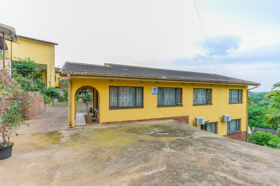 5 Bedroom Property for Sale in Reservoir Hills KwaZulu-Natal