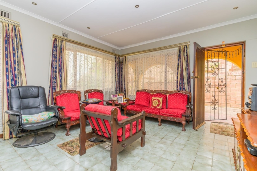 5 Bedroom Property for Sale in Reservoir Hills KwaZulu-Natal