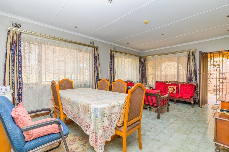 5 Bedroom Property for Sale in Reservoir Hills KwaZulu-Natal