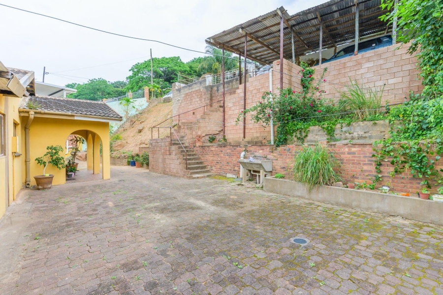 5 Bedroom Property for Sale in Reservoir Hills KwaZulu-Natal
