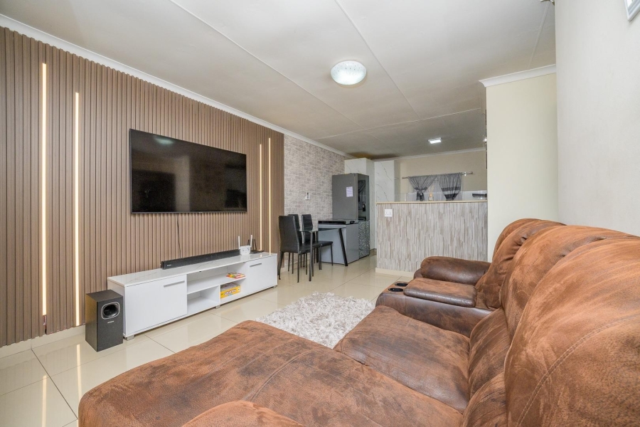 2 Bedroom Property for Sale in Sherwood KwaZulu-Natal