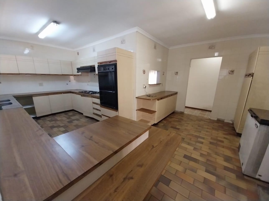4 Bedroom Property for Sale in Isipingo Hills KwaZulu-Natal