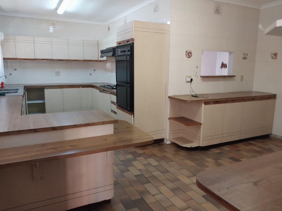 4 Bedroom Property for Sale in Isipingo Hills KwaZulu-Natal
