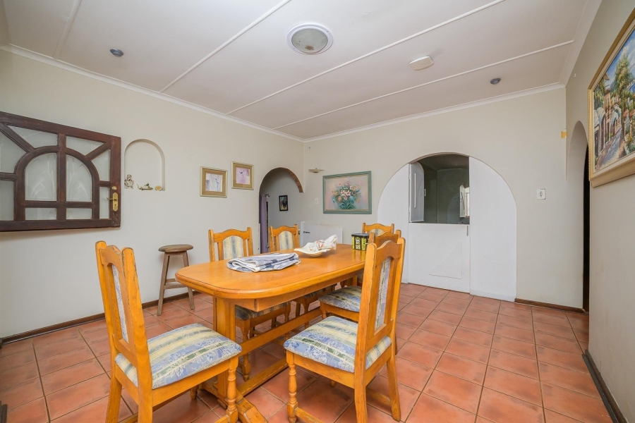 6 Bedroom Property for Sale in Kloof KwaZulu-Natal