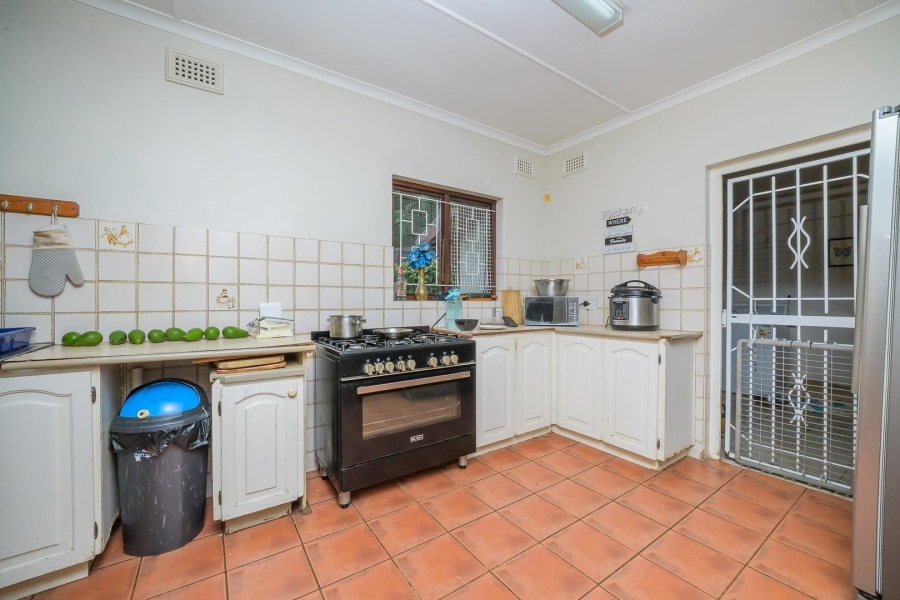 6 Bedroom Property for Sale in Kloof KwaZulu-Natal