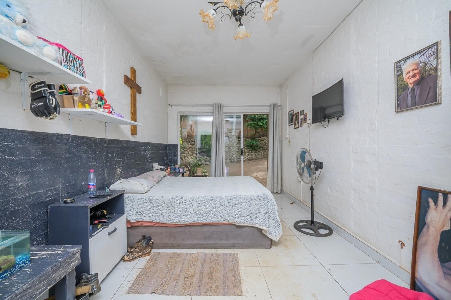 6 Bedroom Property for Sale in Kloof KwaZulu-Natal