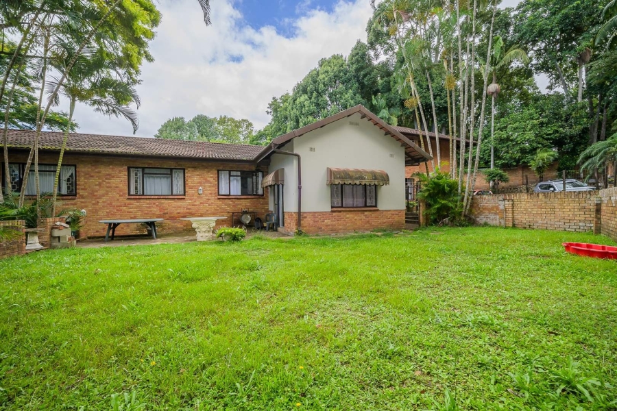 6 Bedroom Property for Sale in Kloof KwaZulu-Natal