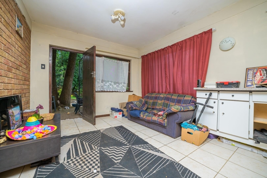 6 Bedroom Property for Sale in Kloof KwaZulu-Natal