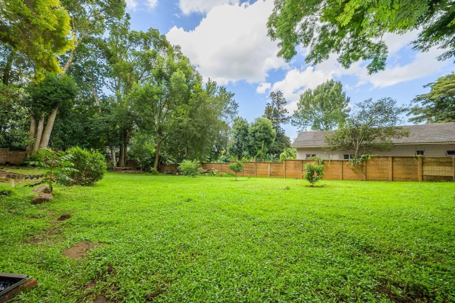 6 Bedroom Property for Sale in Kloof KwaZulu-Natal