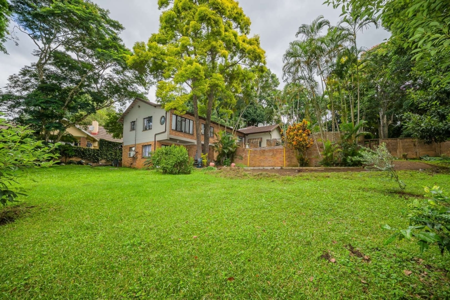 6 Bedroom Property for Sale in Kloof KwaZulu-Natal