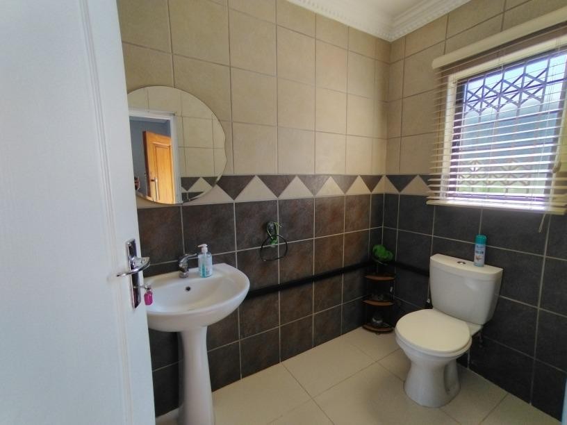 4 Bedroom Property for Sale in Reservoir Hills KwaZulu-Natal