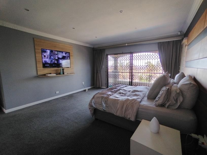 4 Bedroom Property for Sale in Reservoir Hills KwaZulu-Natal