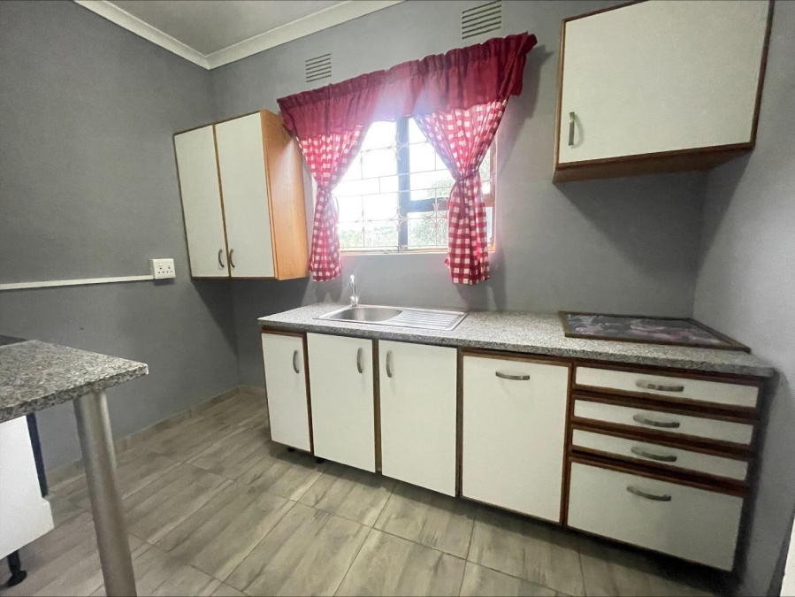 To Let 1 Bedroom Property for Rent in Reservoir Hills KwaZulu-Natal