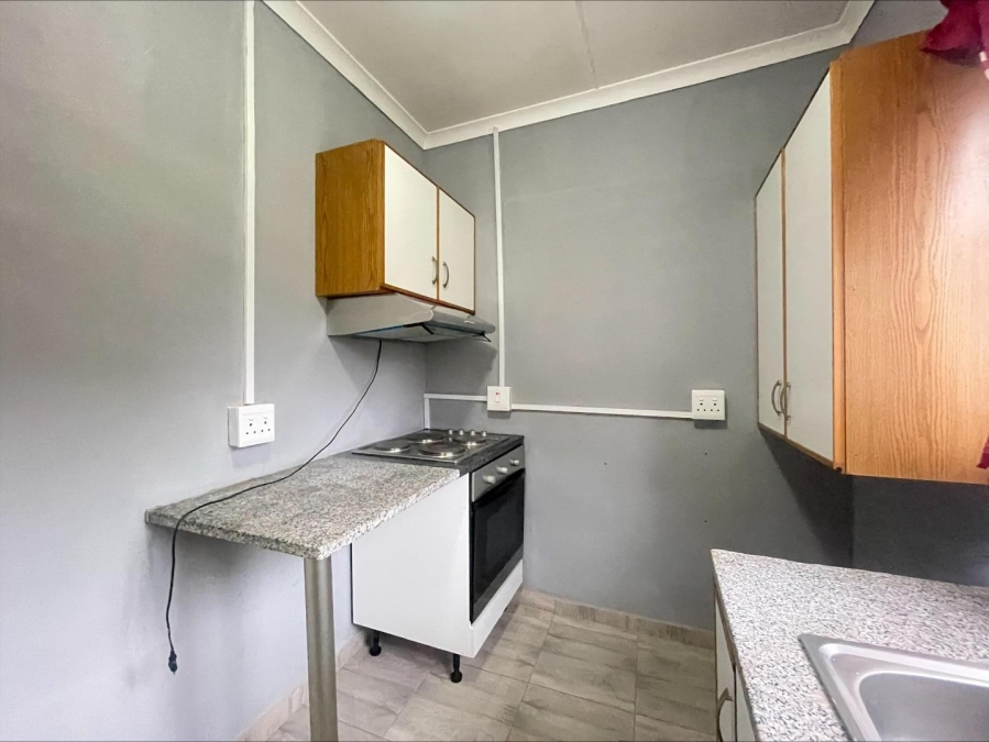 To Let 1 Bedroom Property for Rent in Reservoir Hills KwaZulu-Natal