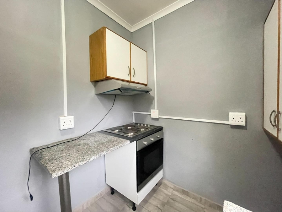To Let 1 Bedroom Property for Rent in Reservoir Hills KwaZulu-Natal