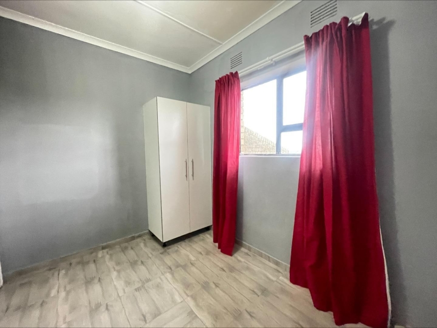 To Let 1 Bedroom Property for Rent in Reservoir Hills KwaZulu-Natal