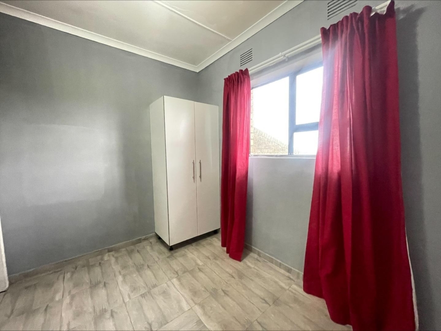 To Let 1 Bedroom Property for Rent in Reservoir Hills KwaZulu-Natal