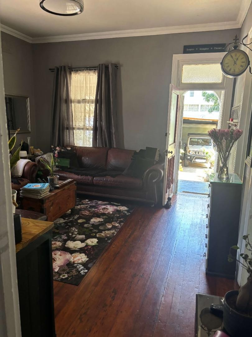 5 Bedroom Property for Sale in Glenwood KwaZulu-Natal