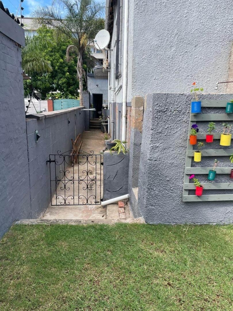 5 Bedroom Property for Sale in Glenwood KwaZulu-Natal
