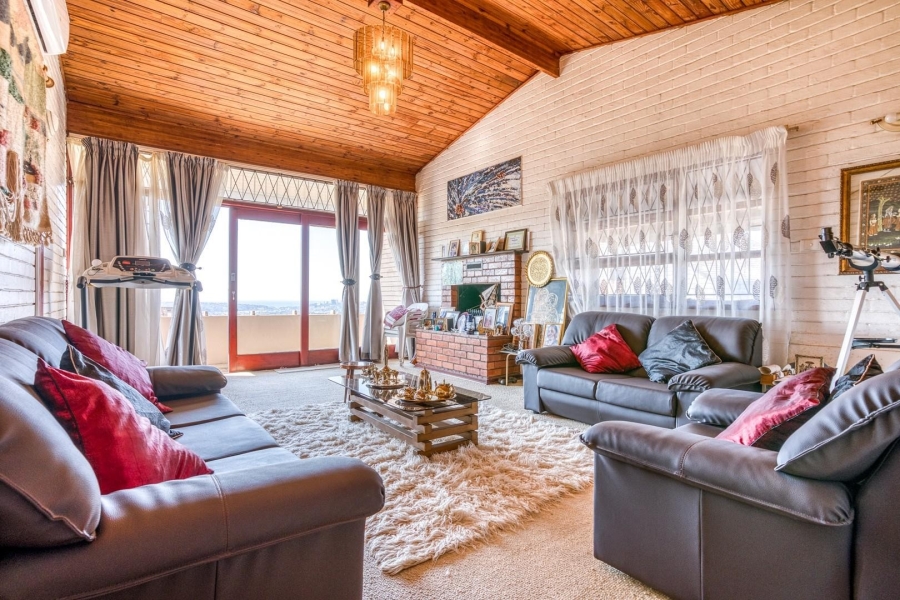 4 Bedroom Property for Sale in Reservoir Hills KwaZulu-Natal