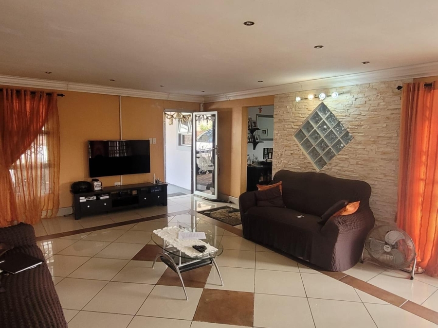 3 Bedroom Property for Sale in Buffels Bosch KwaZulu-Natal