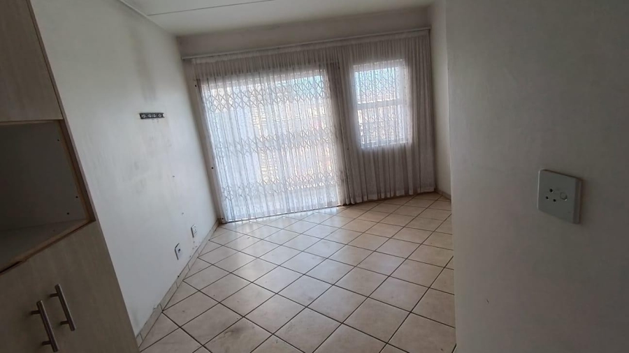 2 Bedroom Property for Sale in Woodhurst KwaZulu-Natal