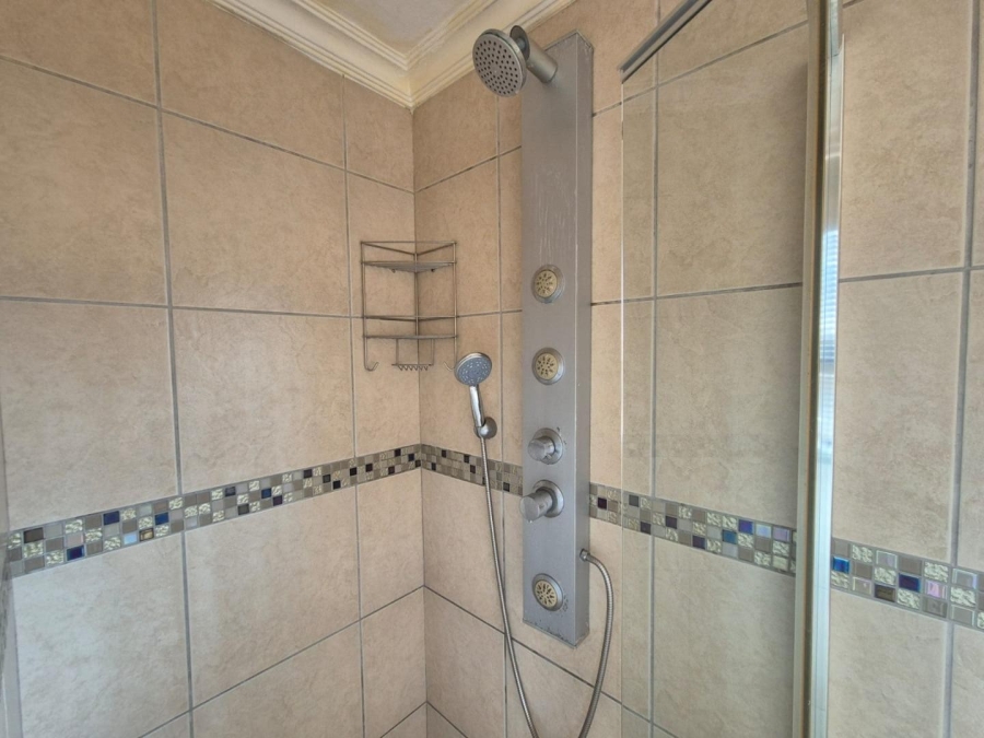 3 Bedroom Property for Sale in Westcliff KwaZulu-Natal