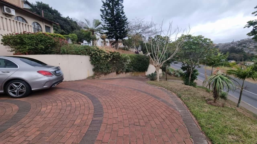 3 Bedroom Property for Sale in Silverglen KwaZulu-Natal
