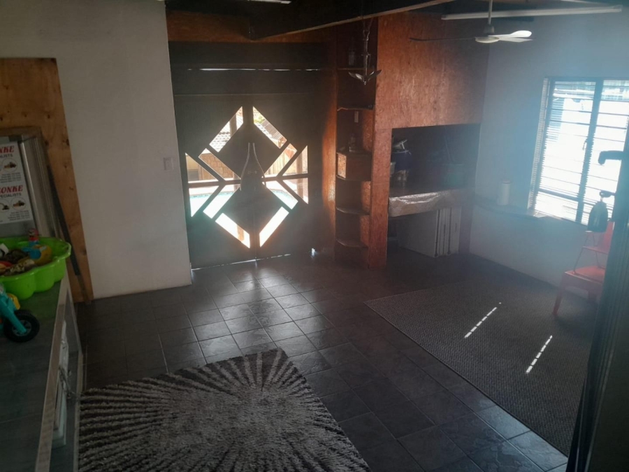 5 Bedroom Property for Sale in Bluff KwaZulu-Natal