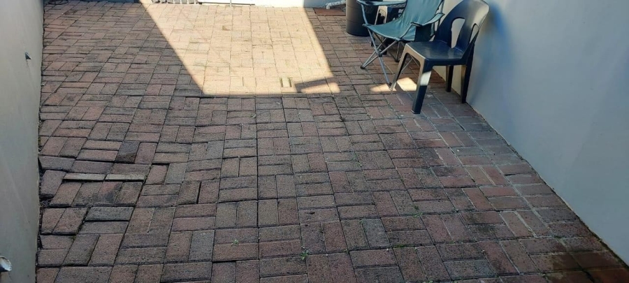 2 Bedroom Property for Sale in New Germany KwaZulu-Natal
