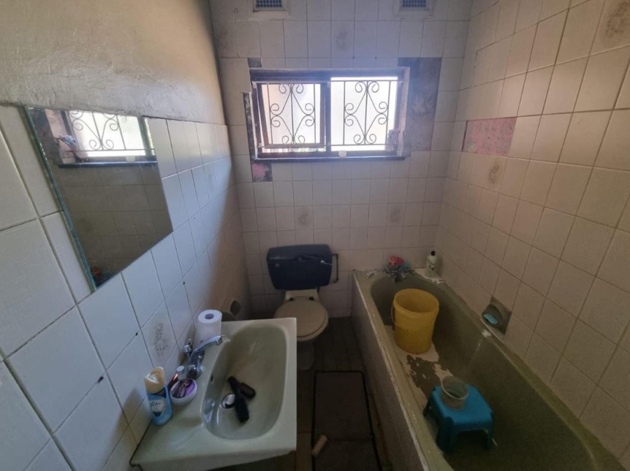 4 Bedroom Property for Sale in Kharwastan KwaZulu-Natal