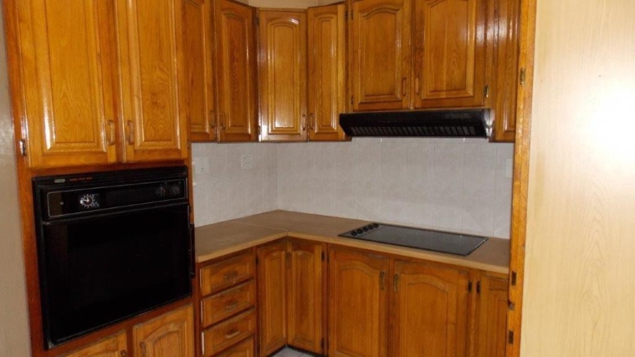 5 Bedroom Property for Sale in Havenside KwaZulu-Natal