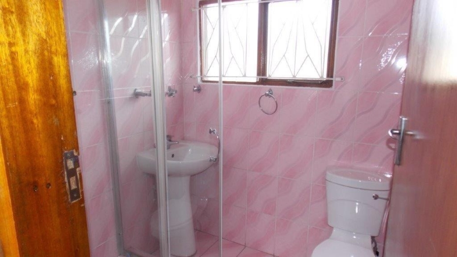 5 Bedroom Property for Sale in Havenside KwaZulu-Natal