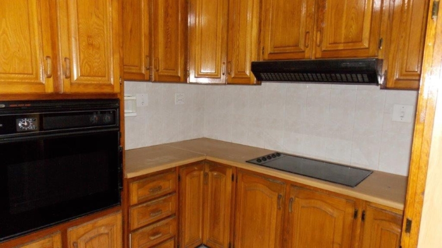 5 Bedroom Property for Sale in Havenside KwaZulu-Natal