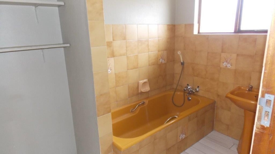 5 Bedroom Property for Sale in Havenside KwaZulu-Natal