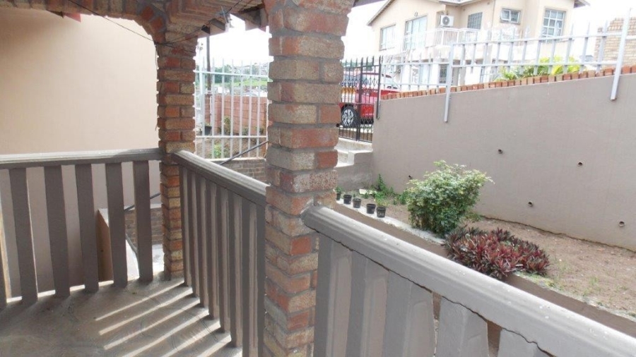 5 Bedroom Property for Sale in Havenside KwaZulu-Natal