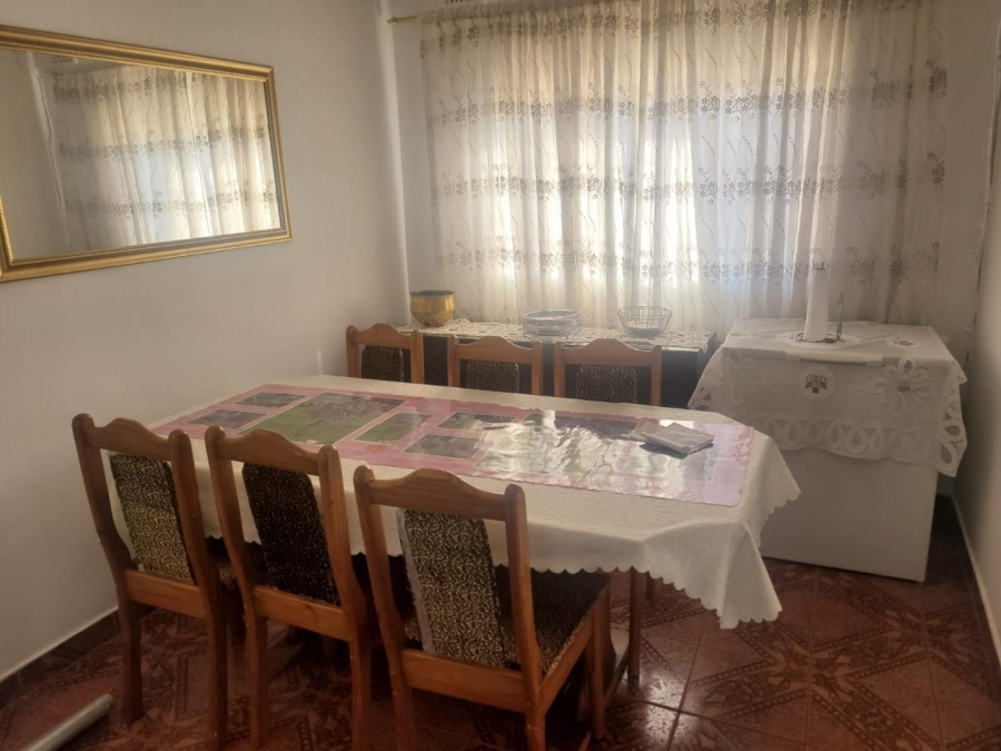 To Let 2 Bedroom Property for Rent in Arena Park KwaZulu-Natal