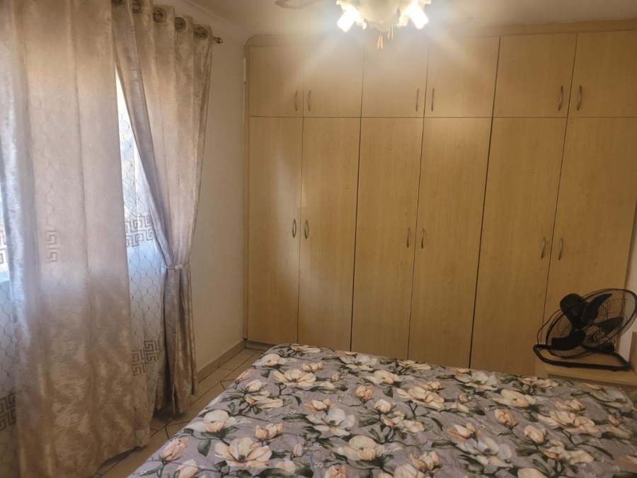 To Let 2 Bedroom Property for Rent in Arena Park KwaZulu-Natal