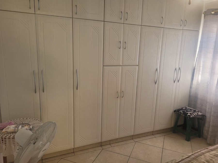 To Let 2 Bedroom Property for Rent in Arena Park KwaZulu-Natal