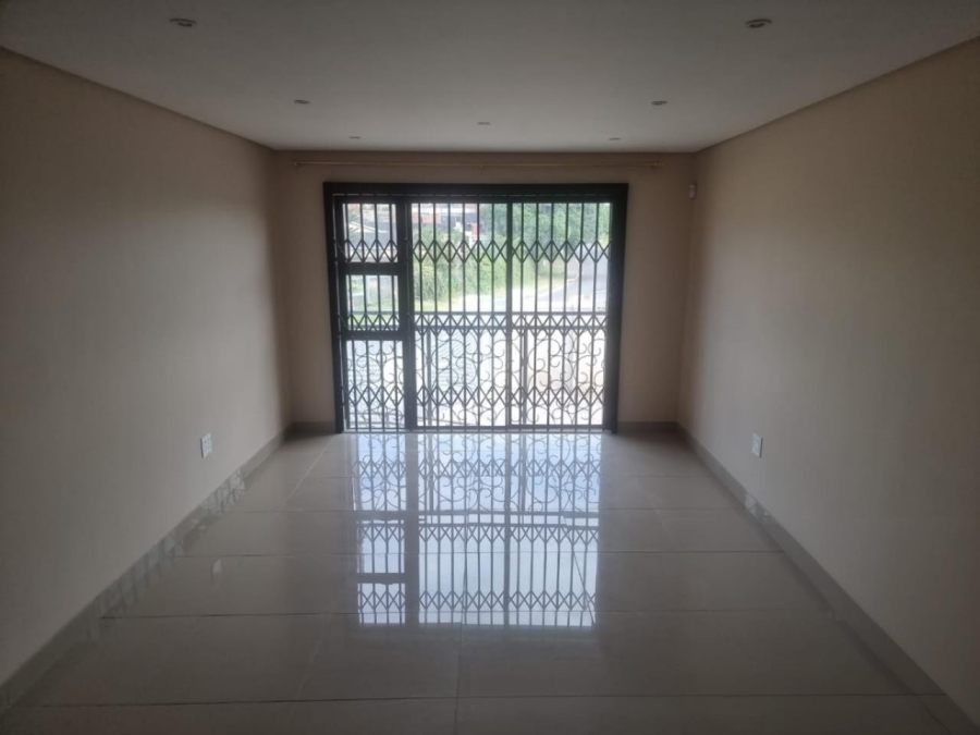 To Let 3 Bedroom Property for Rent in Clayfield KwaZulu-Natal