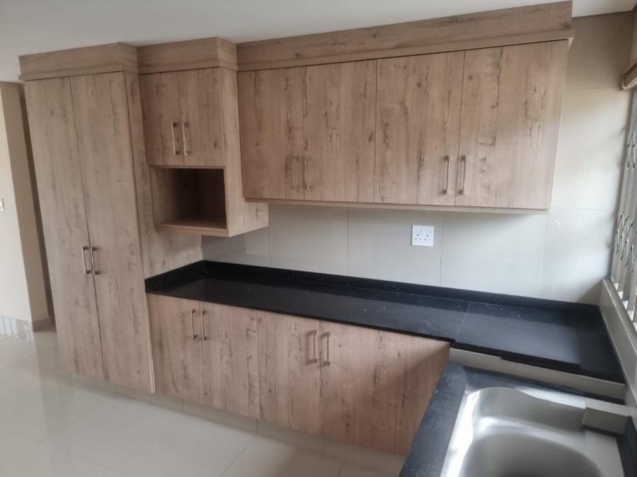 To Let 3 Bedroom Property for Rent in Clayfield KwaZulu-Natal