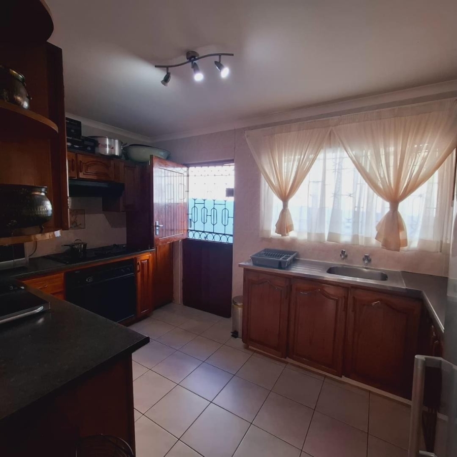 3 Bedroom Property for Sale in Newlands East KwaZulu-Natal