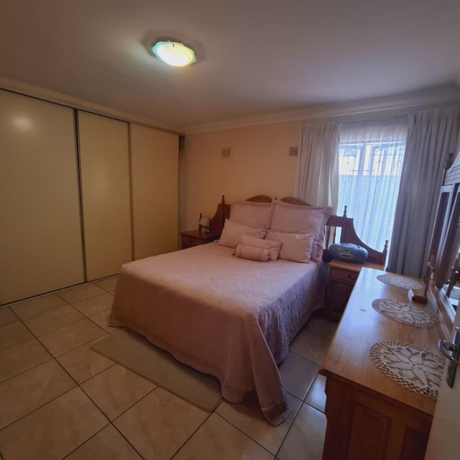 3 Bedroom Property for Sale in Newlands East KwaZulu-Natal