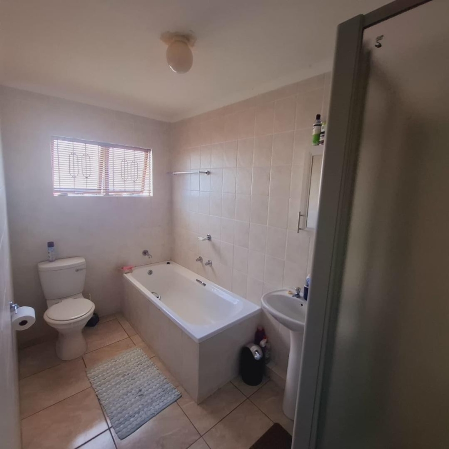 3 Bedroom Property for Sale in Newlands East KwaZulu-Natal